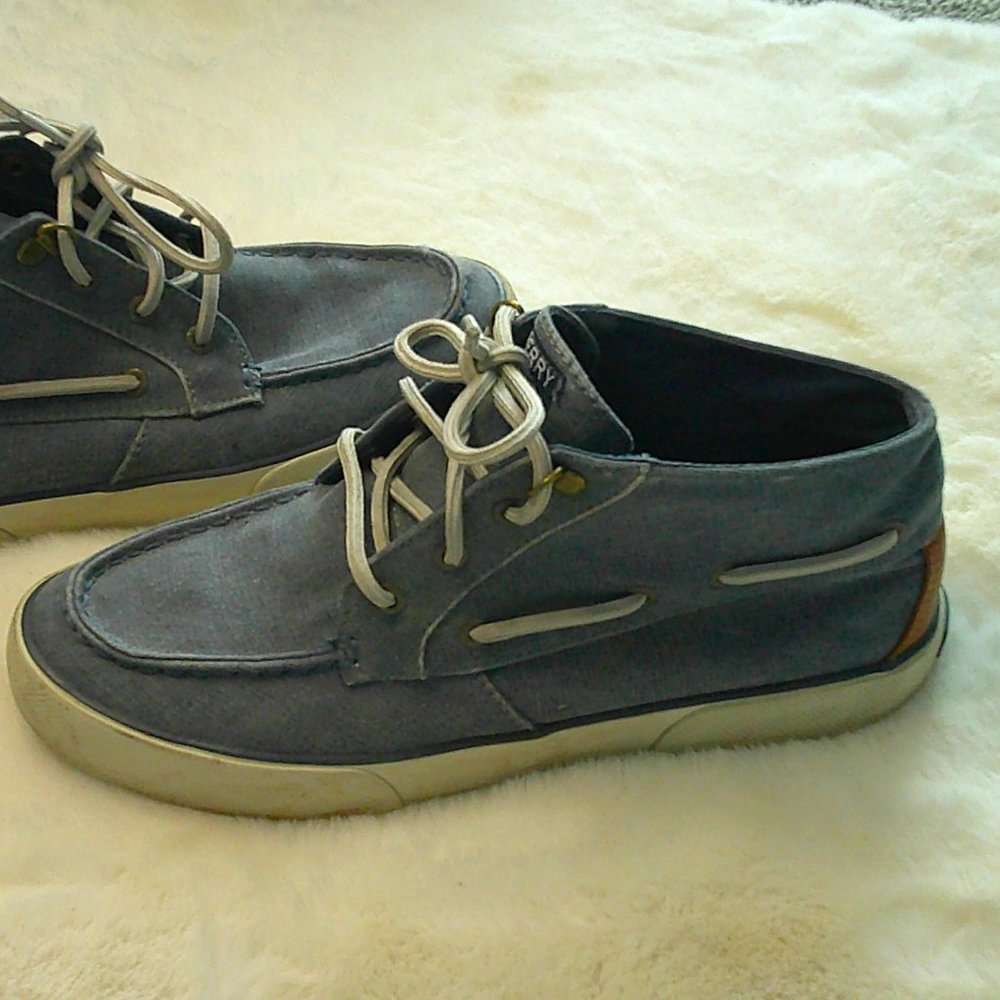 Sperry's Top Sider - Wm size 8 Denim high top boat shoe / Sneakers - Vintage